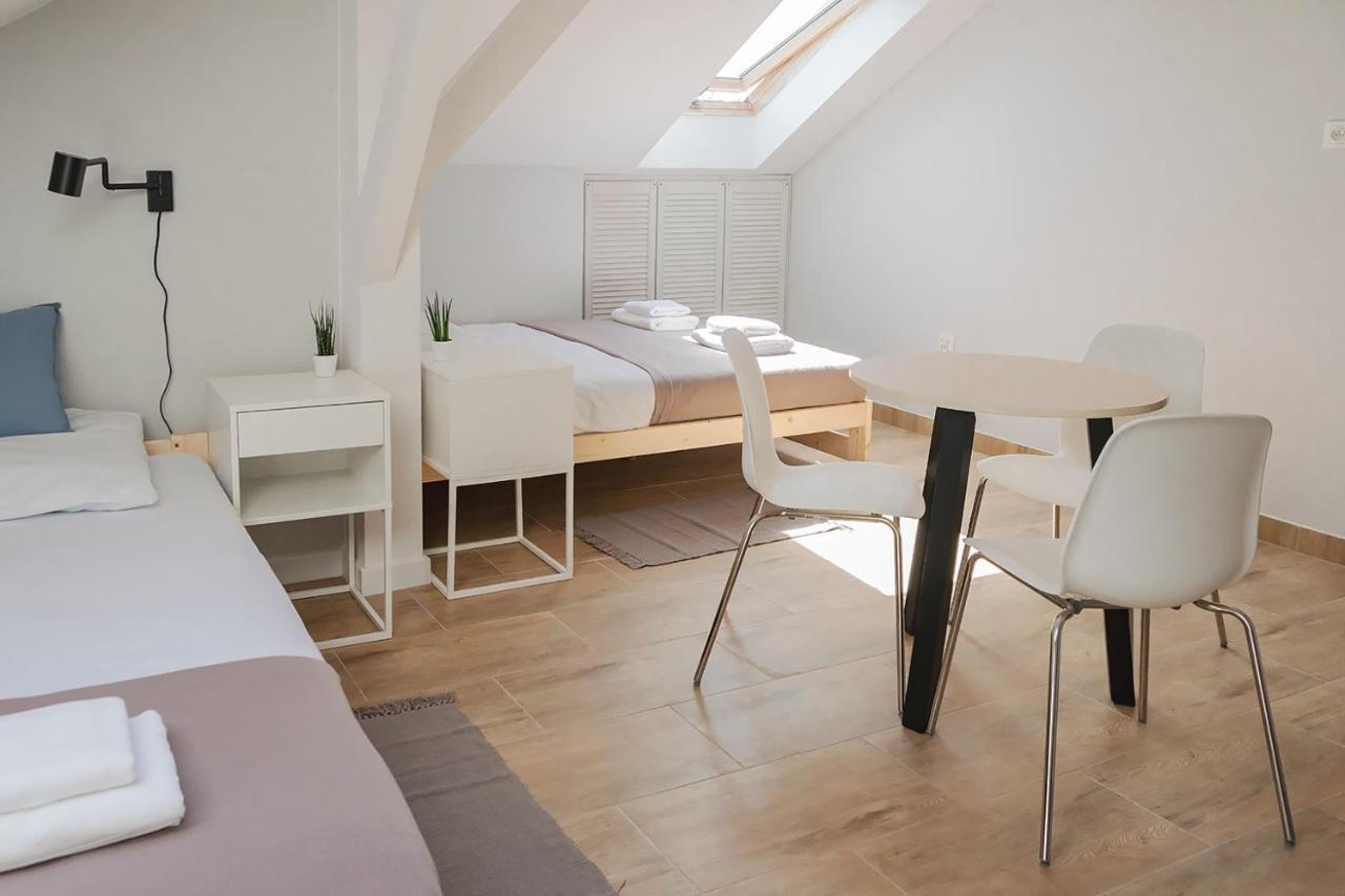 Apart Hostel S8 Blizne Jasinskiego Εξωτερικό φωτογραφία