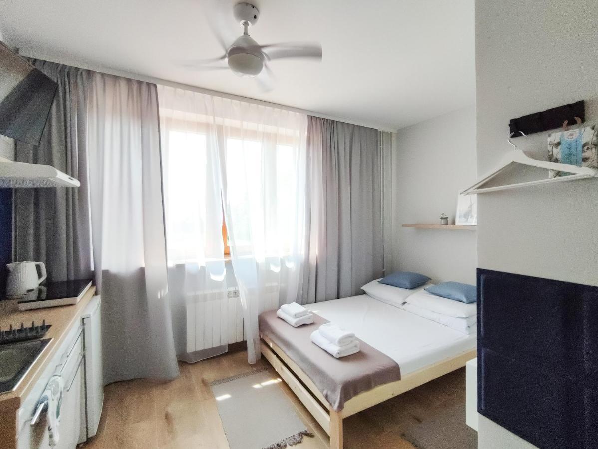 Apart Hostel S8 Blizne Jasinskiego Εξωτερικό φωτογραφία