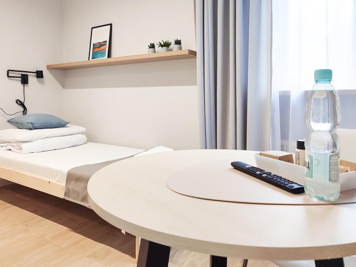 Apart Hostel S8 Blizne Jasinskiego Εξωτερικό φωτογραφία