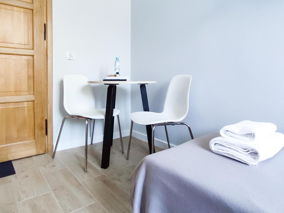 Apart Hostel S8 Blizne Jasinskiego Εξωτερικό φωτογραφία