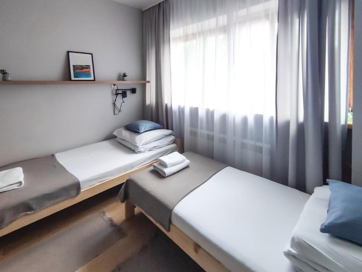 Apart Hostel S8 Blizne Jasinskiego Εξωτερικό φωτογραφία